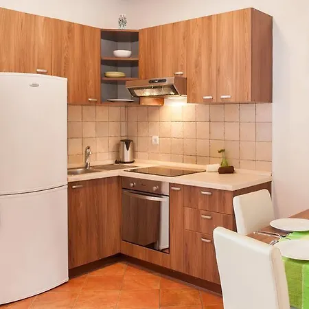Partizanska Guest house 3*